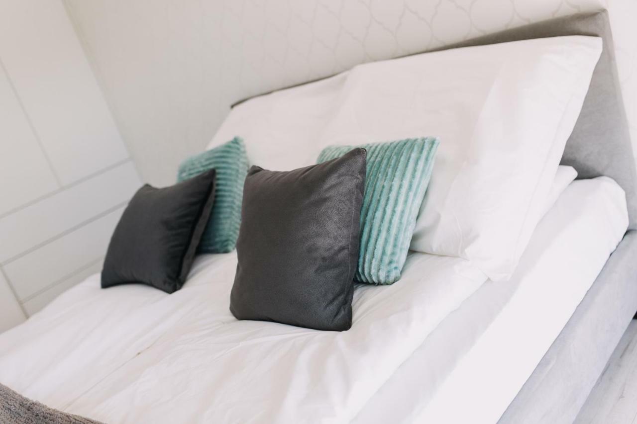 Hypnotize Apartment Конін Екстер'єр фото